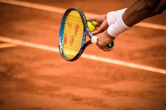 The Ultimate Guide To The Best Lightweight Tennis Racquet