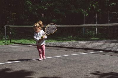 How to Choose a Tennis Racquet for a child: A parent’s guide